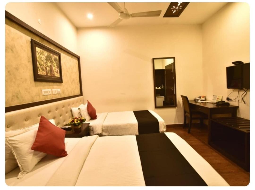 Casa Broadway-A Boutique Hotel Kalküta Dış mekan fotoğraf